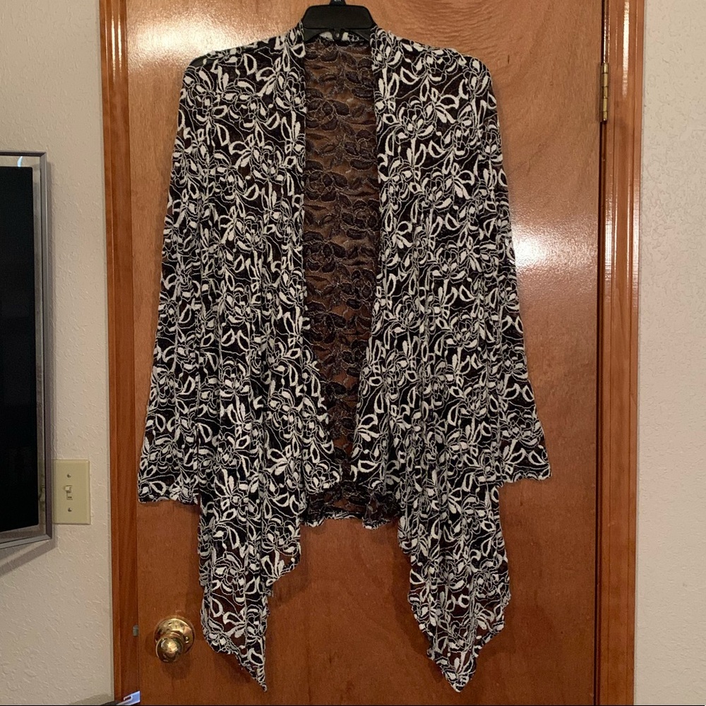 “FRUMOS” woman’s beautiful cardigan